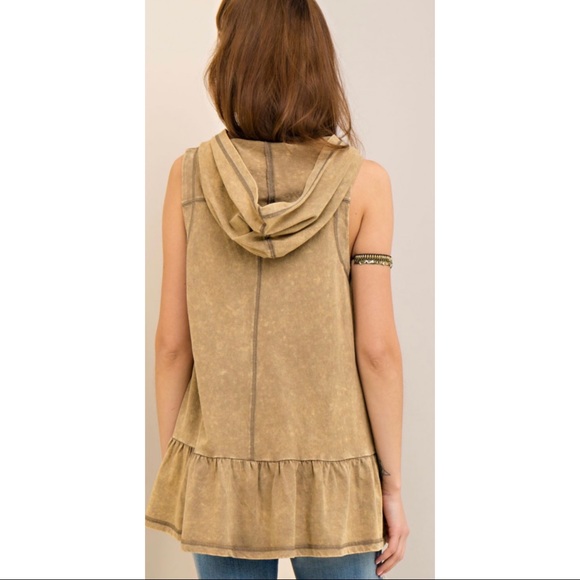 Acid Wash Sleeveless Hoodie Top - Picture 5 of 11